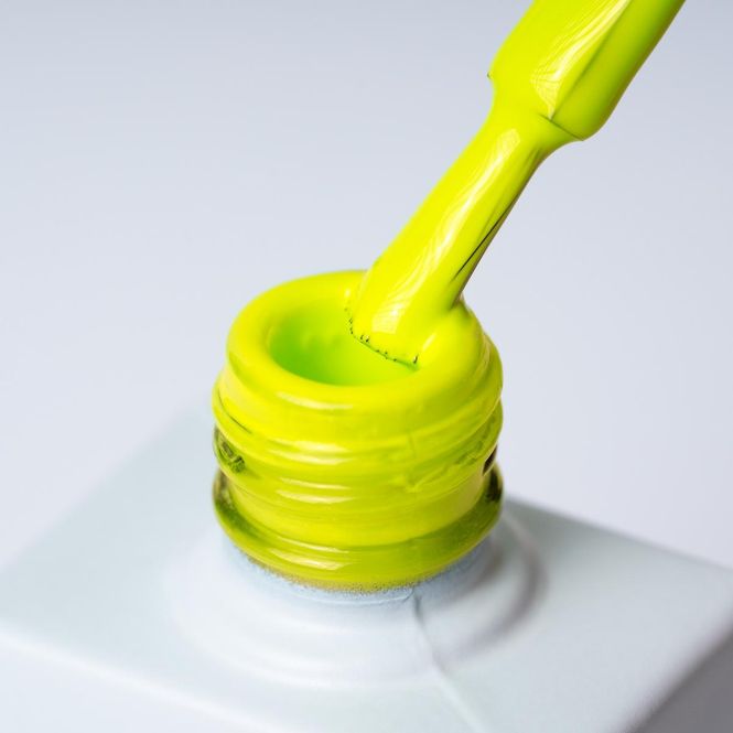 Hovedbilde Gel Nail Polish 135 - Electric Yellow