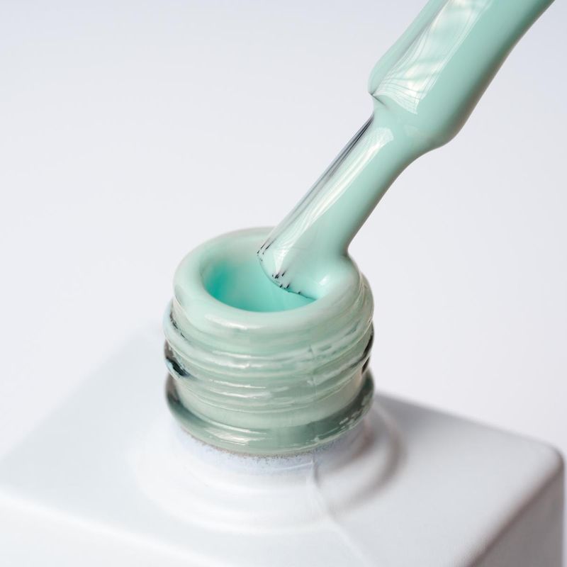 Gel Nail Polish 126 - Spot-on Sopot